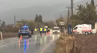 Muğla'da Yol Kenarında Erkek Cesedi Bulundu