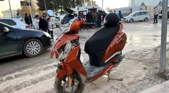 Adıyaman'da Otomobil ve Motosiklet Çarpıştı, 1 Yaralı