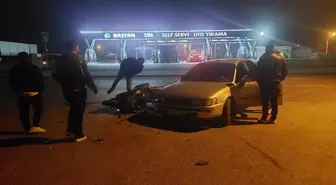 Akyazı'da Otomobil ile Motosiklet Çarpıştı: 1 Yaralı