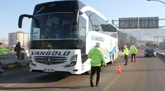 Van'da Kış Lastiği Denetimleri Başladı