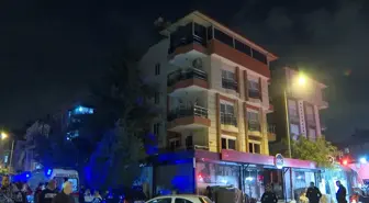 Antalya'da Apartman Dairesinde Yangın Çıktı