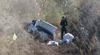 Şanlıurfa'da Sulama Kanalına Devrilen Otomobilde 5 Kişi Yaralandı