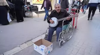 Sokak Sanatçısı Cümbüşçü Hasan, Protez Bacak İçin Yardım Bekliyor