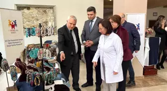 Dünya Engelliler Günü'nde El Emeği Ürünler Sergilendi