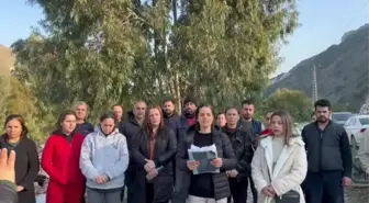 Hatay Samandağ Çöğürlü Mahallesi Sakinleri, 'durdurma Kararı' Verilen Taş Ocağının Faaliyetlerine Devam Etmesine Tepki Gösterdi