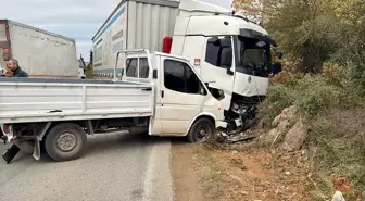 Kocaeli'de Zincirleme Trafik Kazası: 3 Yaralı