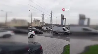 Metrobüs Kazasında Yolcu Yola Düştü