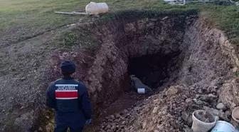 Samsun'da Bağ Evinde Kaçak Kazı Ortaya Çıkarıldı