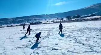 Iğdır'da Kar Yağışı Sonrası Çocukların Eğlenceli Anları