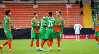 Alanyaspor, Fethiyespor'u 4-1 mağlup ederek bir üst tura yükseldi