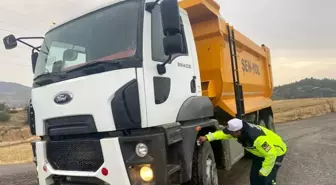 Gölbaşı'nda Ticari Araçlara Kış Lastiği Denetimi Yapıldı