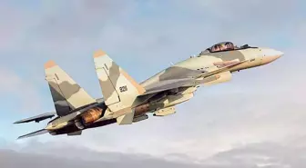 İran'da Savunma Bakanlığı'na ait eğitim uçağı düştü: 2 ölü