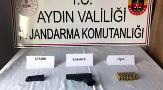 İncirliova'da Jandarma Operasyonu: Araçta Silah Bulundu