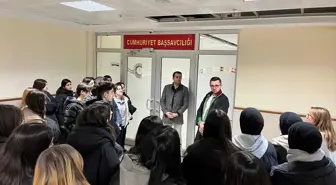 Çankırı'nın Sosyal Bilimler Lisesi Öğrencileri Adliyeyi Ziyaret Etti