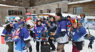 Kartalkaya Kayak Merkezi Sezonu Açtı, Kar Severler Akın Ediyor