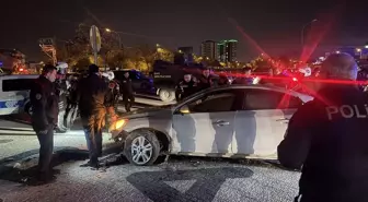 Yüreğir'de Dur İhtarına Uymayan Araç Takibi Sırasında Kaza: 2 Polis Yaralandı