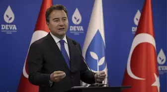 Ali Babacan: Bir zalim rejimin daha düştüğüne şahit olduk