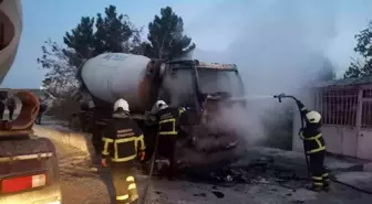 Mardin'de Seyir Halindeki Beton Mikseri Alev Alev Yandı