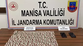 Manisa'da Jandarma Operasyonu: 1187 Sentetik Ecza Hapı Ele Geçirildi