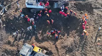 Artvin'de Meydana Gelen Heyelan: 4 Kişinin Cansız Bedenine Ulaşıldı