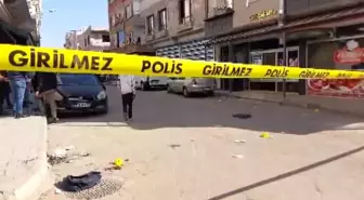 Gaziantep'te Husumetli Aileler Arasında Silahlı Kavga: 1 Kadın ve 1 Çocuk Ağır Yaralandı