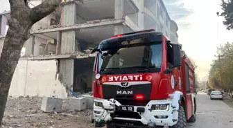 Adıyaman'da Hasarlı Binada Yangın Çıktı