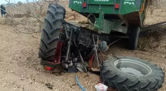 Birecik'te Devrilen Traktörde 3 Kişi Yaralandı