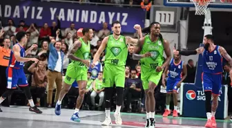 TOFAŞ Basketbol Takımı Namağlup Unvanını Koruyor