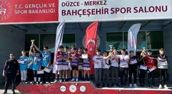 Düzce'de Okul Sporları Kros Müsabakaları Düzenlendi