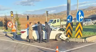 Bursa'da Trafik Kazası: 1 Ölü, 1 Yaralı