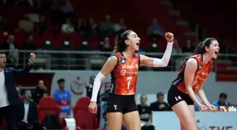 Eczacıbaşı Dynavit, SSC Palmberg Schwerin'i 3-0 ile Geçerek Çeyrek Finale Yükseldi