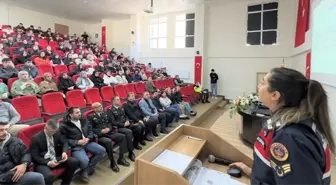 Amasya Üniversitesi Öğrencilerine Jandarma Tarafından Güvenlik Bilgilendirmesi