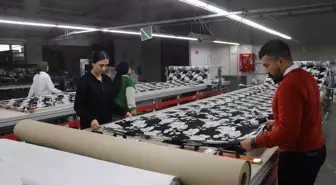 Ağrı'da Kadın İstihdamıyla Tekstil Fabrikalarında 1600 Kişi Çalışıyor