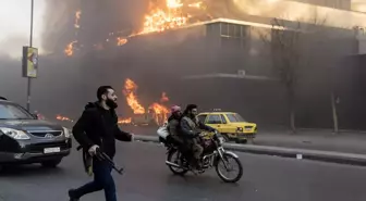 Uzman isim Suriye'deki rejim değişikliğine kimin karar verdiğini açıkladı