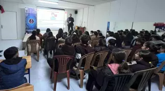 Jandarmadan 325 öğrenci ve 18 öğretmene siber farkındalık eğitimi