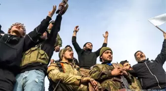 Suriye'de Yeni İktidar Anayasa ve Meclisi Askıya Aldı