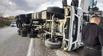 Denizli'de Tır Devri Sonucu Sürücü Yaralandı