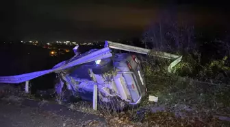 Hendek'te Kontrolden Çıkan Cip Yağmur Kanalına Devrildi