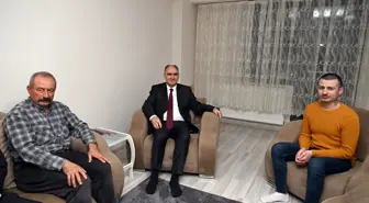 Manisa Valisi, Suriye'den Kurtulan Engin Arslan'ı Ziyaret Etti