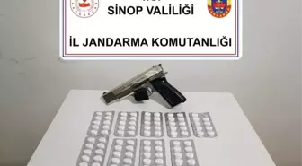 Sinop'ta Jandarma Operasyonu: Çok Sayıda Silah ve Uyuşturucu Ele Geçirildi