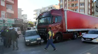 Antalya'da Trafik Kazası: İki Araç Çarpıştı, İkinci Kaza Yaraladı