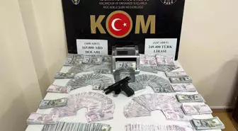 Düzce'de Sahte Para Operasyonu: 165 Bin Dolar ve 249 Bin TL Ele Geçirildi