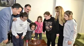 Kaymakam Ateş, Kız Umut Evi'ni Ziyaret Etti