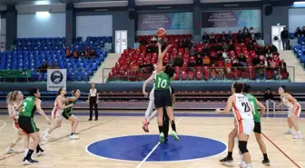 Unigen Düzce Atletik, Eveloğ Daçka'yı 60-57 Yenerek Kazandı