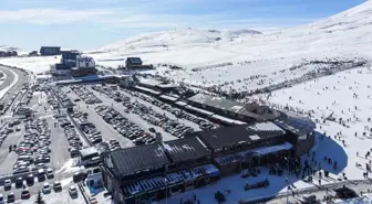 Erciyes Kayak Merkezi'ni 70 Bin Ziyaretçi Ağırladı