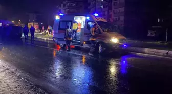 Muğla'da Aydınlatma Direğine Çarpan Otomobilde 2 Yaralı