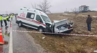 Yozgat'ta Ambulans ile Otomobil Çarpıştı: 1 Ölü