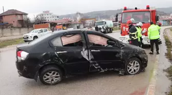 Samsun'da Otomobil Devrildi: 3 Yaralı