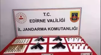 Edirne'de Kaçakçılık Operasyonu: 8 Gözaltı ve Çok Sayıda Ele Geçirilen Malzeme