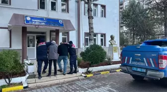 Kırıkkale'de Ev Hırsızlığı: 2 Zanlı Tutuklandı